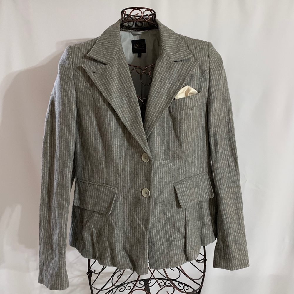 Grey Classic Blazer with Unique Fabric and Styling